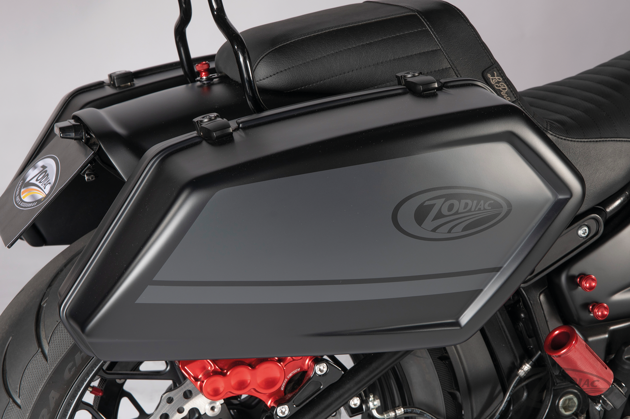 Harley Davidson Dyna Black Leather Bag with mounting kit